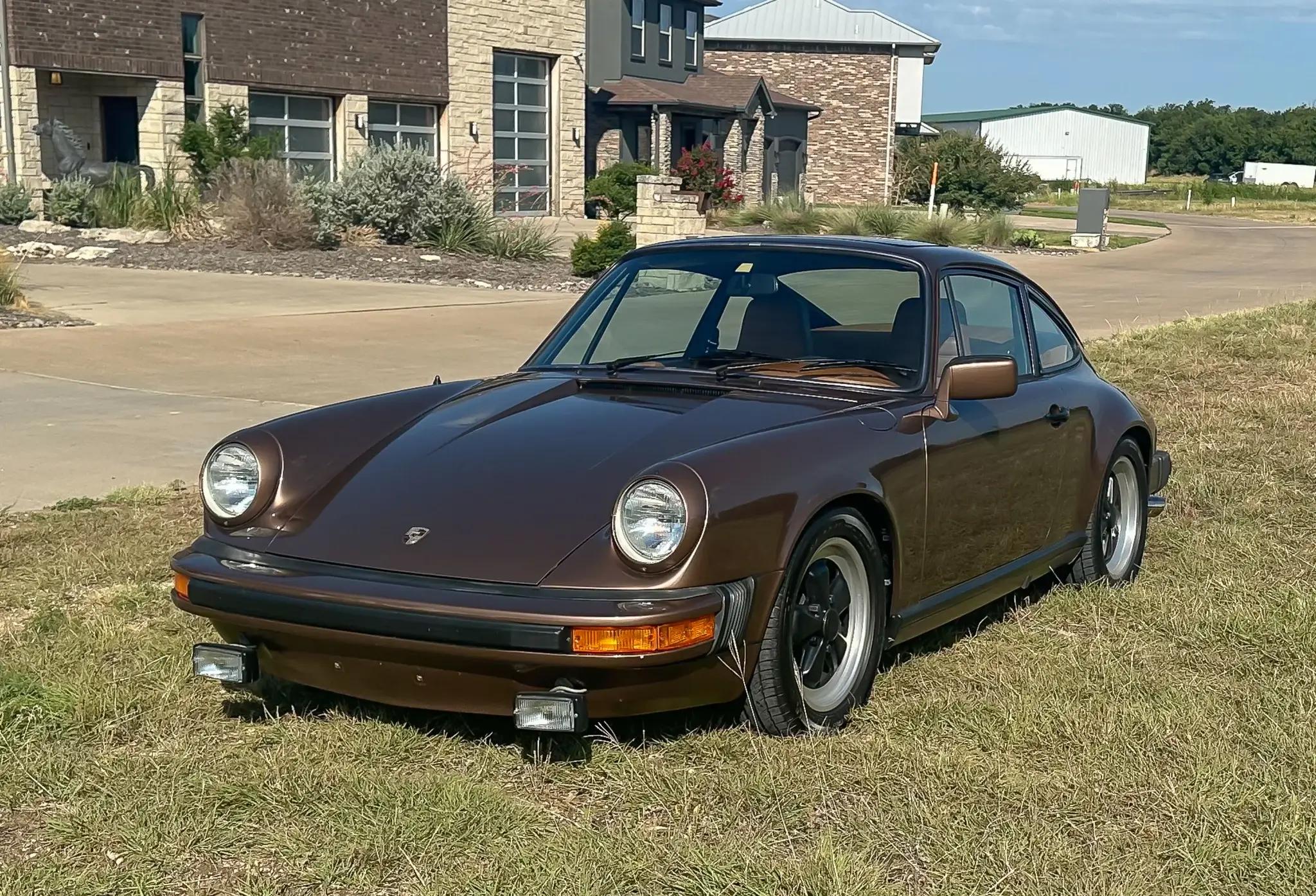 main_image of Porsche 911 SC Coupe