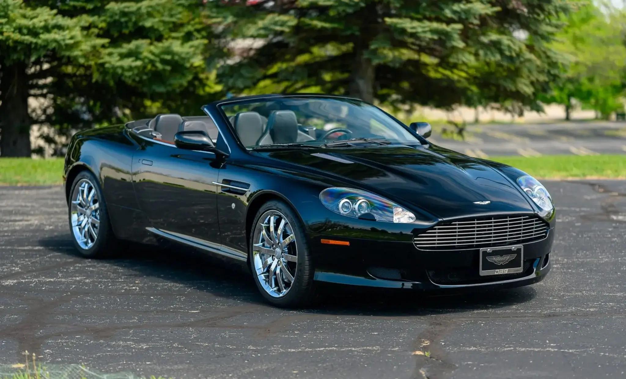 main_image of Aston Martin DB9 Volante