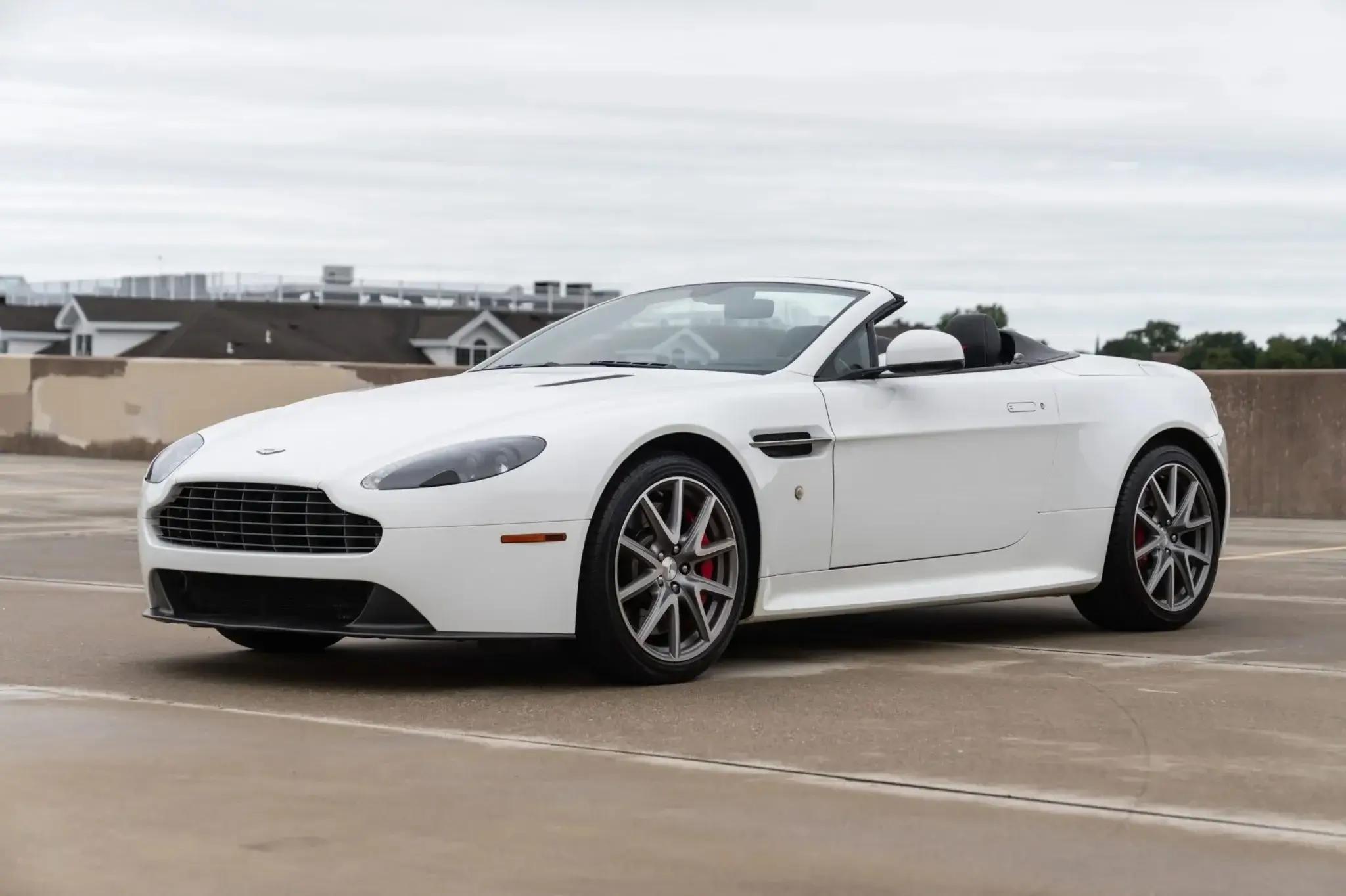 main_image of Aston Martin V8 Vantage GT Roadster 6-Speed