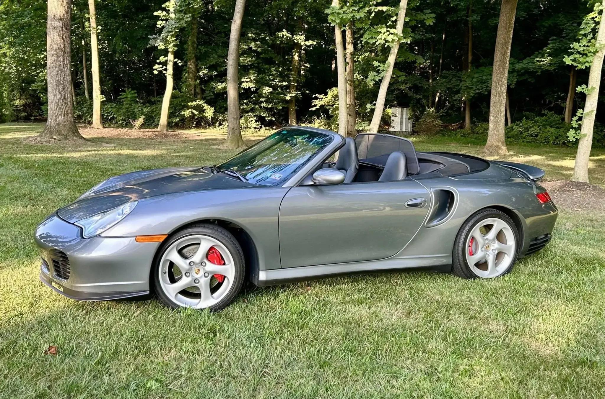 main_image of Porsche 911 Turbo Cabriolet