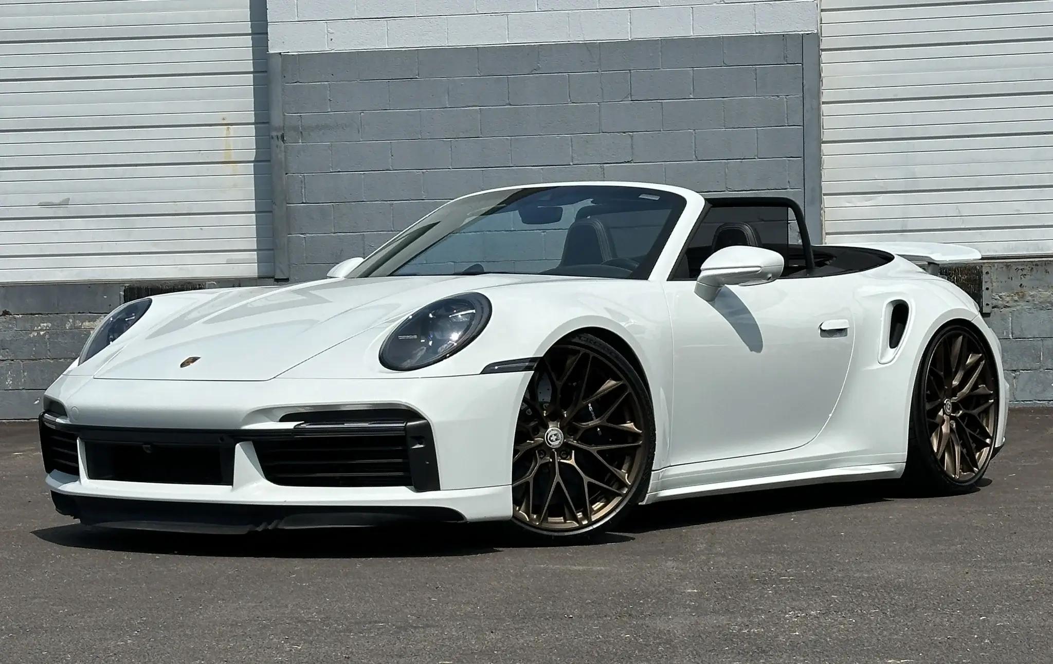 main_image of Porsche 911 Turbo S Cabriolet