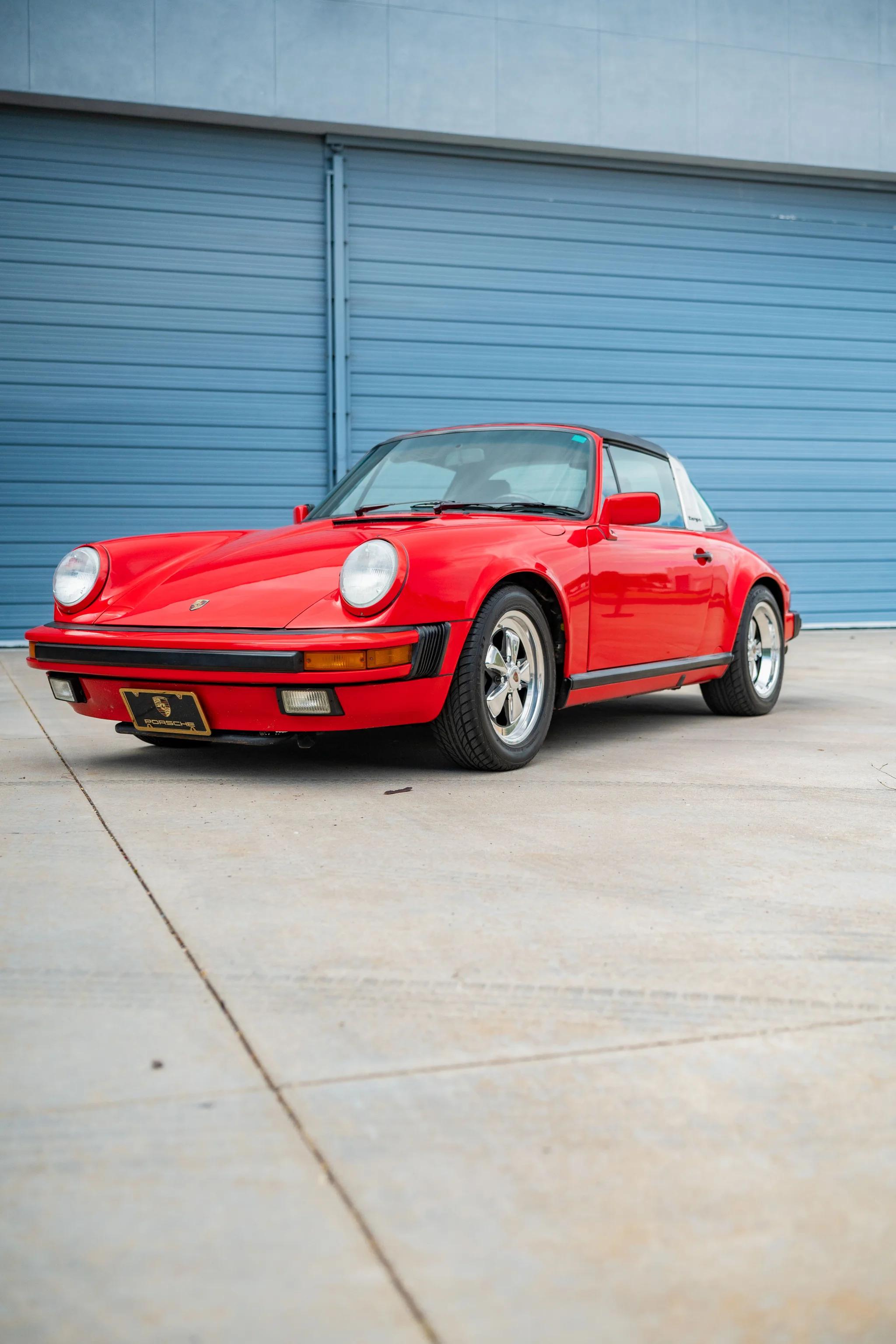 main_image of Porsche 911 Carrera Targa Manual