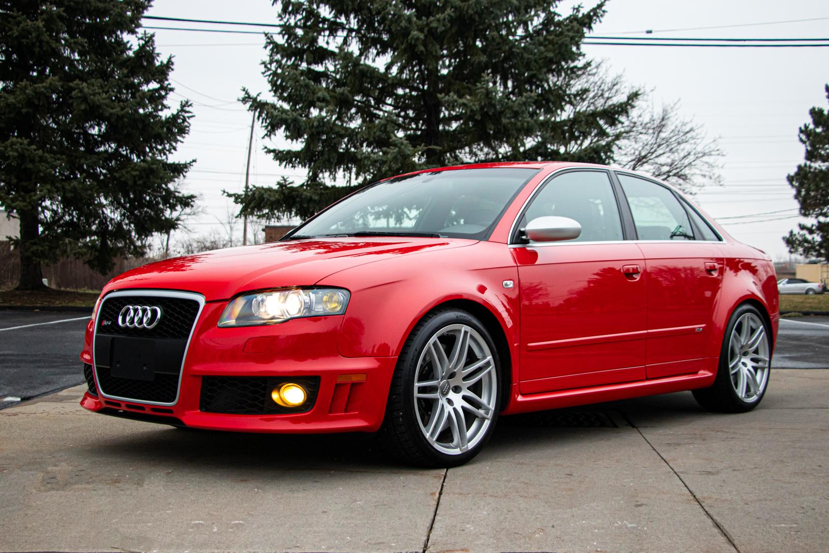 main_image of Audi RS4